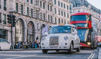 The best way to travel around London Tootbus